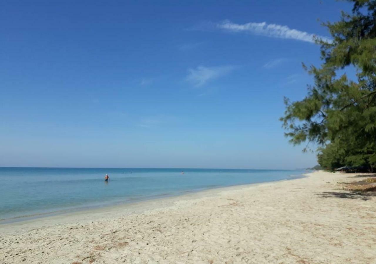 Mae Rampung Beach House Pool Villa Rayong Buitenkant foto